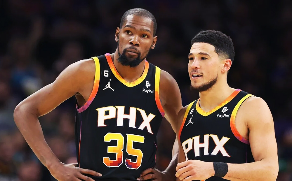 Song sát Kevin Durant cùng Devin Booker lên tiếng, “kết liễu" LA Clippers sau 5 lượt trận
