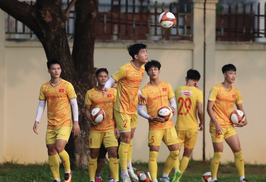 Độc lạ SEA Games 32: U22 Việt Nam tập với số lượng sân nhiều không tưởng ở Campuchia