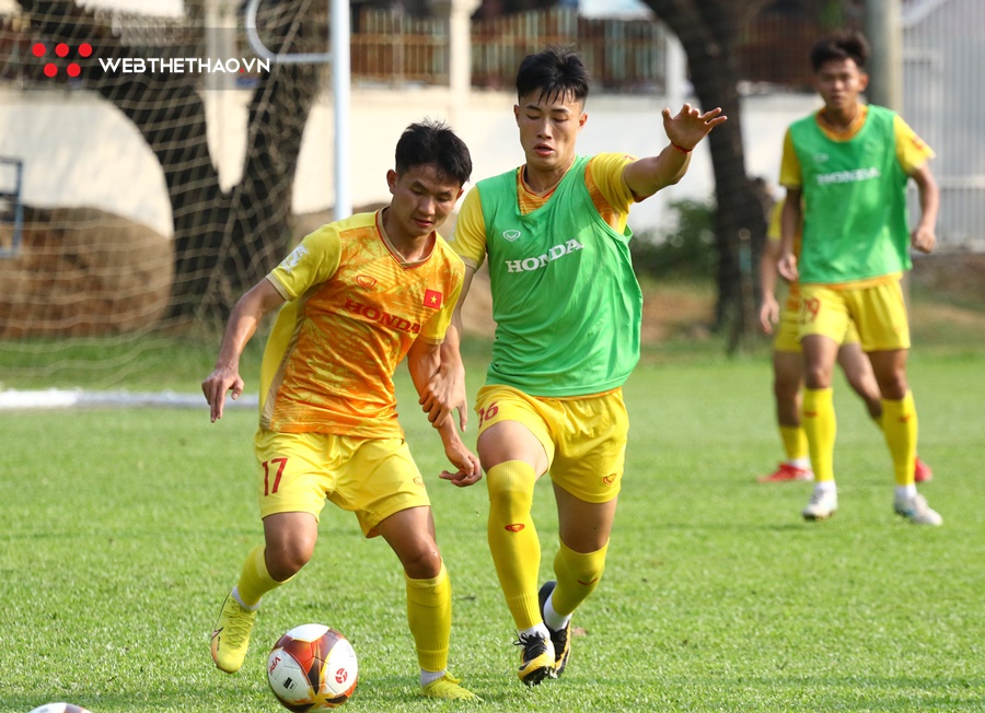 Tiền vệ Đức Phú: “U22 Lào là đối thủ mạnh, U22 Việt Nam không thể khinh thường”