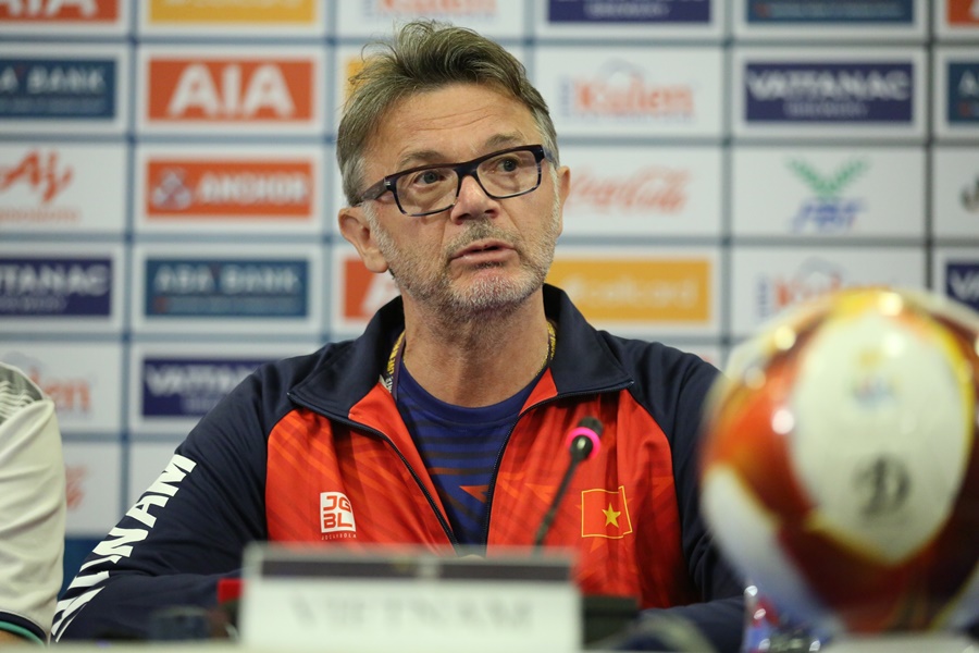 HLV Troussier: “Tôi thua nhiều hơn thắng ở giải đấu chính thức”
