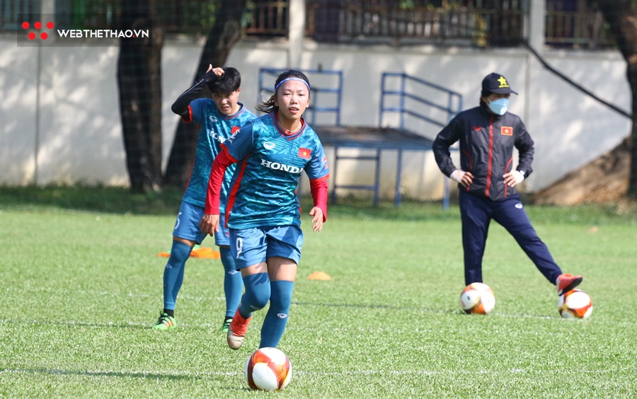 Huỳnh Như trả lời thông minh khi hỏi về đua Vua phá lưới SEA Games 32