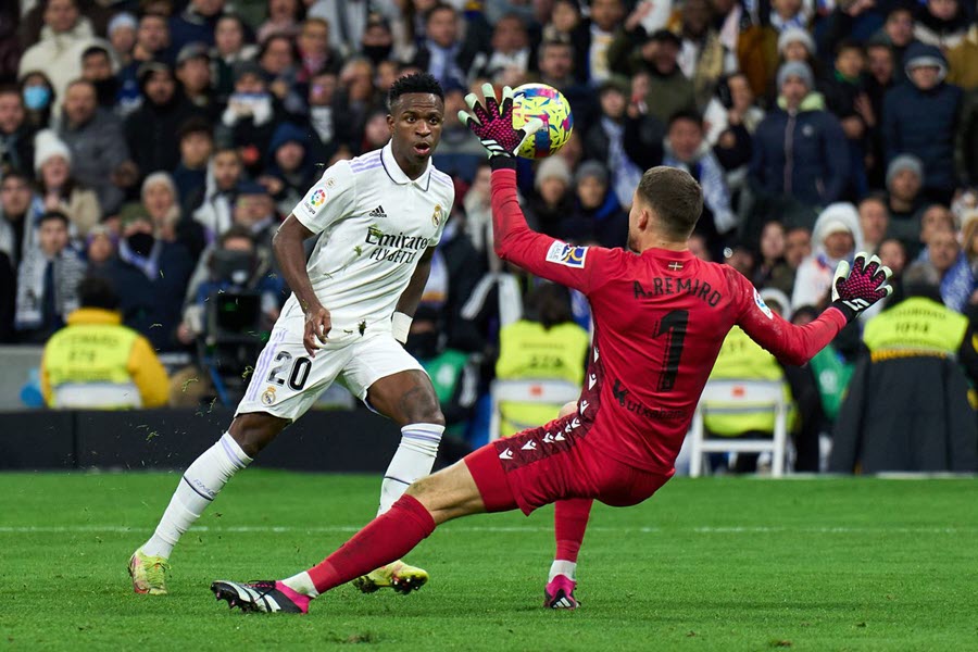 Nhận định Sociedad vs Real: Kền kền trắng buông bỏ