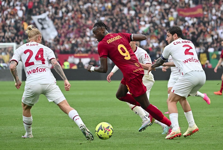 Lý do Roma của Mourinho đang chiếm ưu thế để dự Champions League Lý do Roma của Mourinho đang chiếm ưu thế để dự Champions League