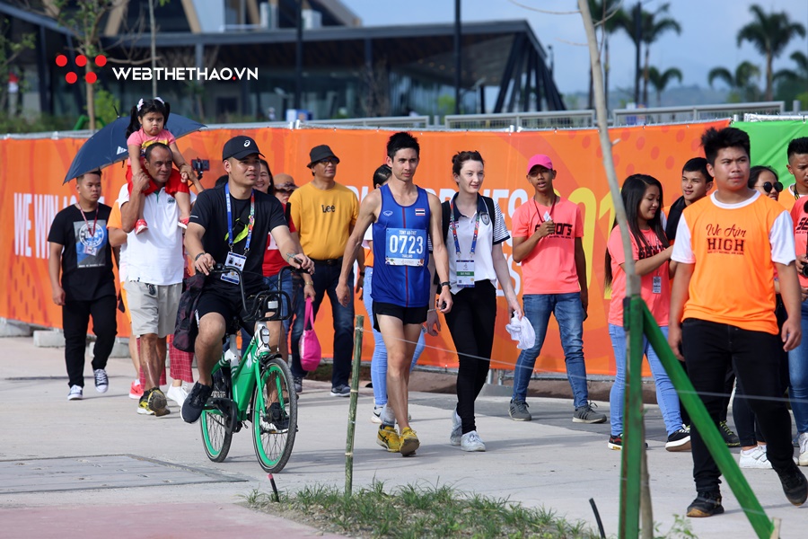 SEA Games 32: Niềm hy vọng v&agrave;ng Marathon Th&aacute;i Lan bỏ cuộc sớm