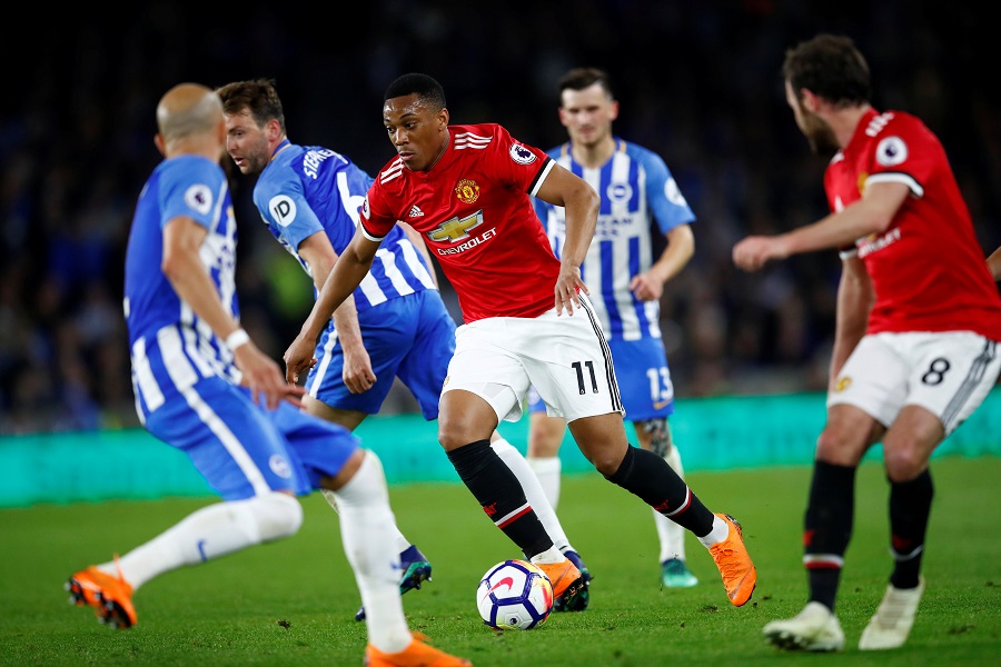 Đội hình ra sân dự kiến West Ham vs MU: Martial hay Weghorst?