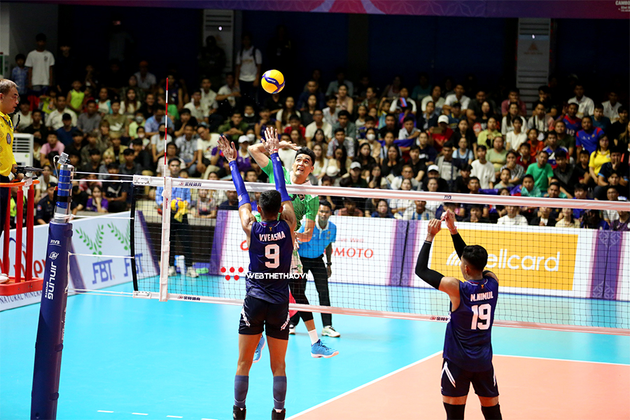 Nhìn Indonesia nhấn chìm chủ nhà, lo cho Việt Nam tại Bán kết bóng chuyền nam SEA Games 32