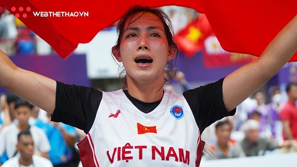 Nước mắt rơi sau tấm HCV SEA Games 32 lịch sử của ĐT b&oacute;ng rổ 3x3 nữ Việt Nam