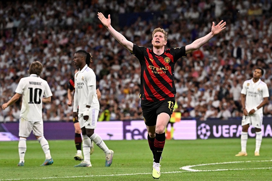 Real Madrid và Man City bất phân thắng bại sau 2 bàn thắng bằng sút xa