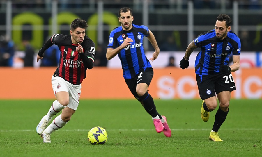 Đội hình ra sân dự kiến Milan vs Inter: Leao khó góp mặt Đội hình ra sân dự kiến Milan vs Inter: Leao khó góp mặt