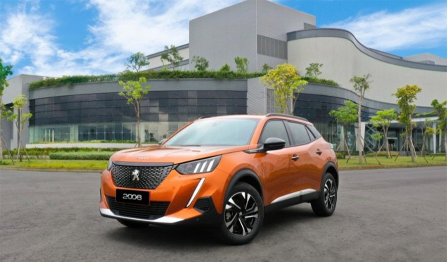 THACO AUTO tặng xe Peugeot 2008 cho vận động viên điền kinh Nguyễn Thị Oanh