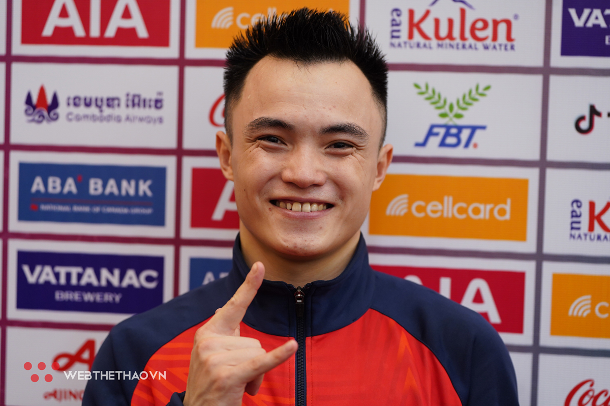 Nông Văn Hữu bất ngờ giành HCV Wushu SEA Games 32 với bài Nam đao mẫu mực