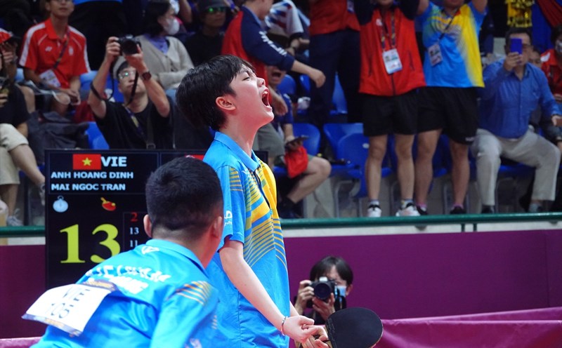 Trần Mai Ngọc: Tay vợt mồ côi cha bước ra ánh hào quang vô địch SEA Games 32