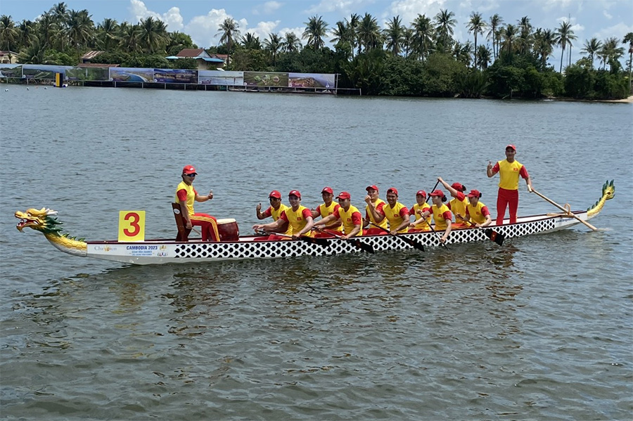 Đua thuyền truyền thống Việt Nam sớm hoàn thành chỉ tiêu tại SEA Games 32