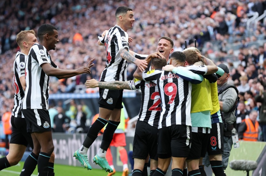 Newcastle chỉ còn cách suất dự Champions League một trận thắng