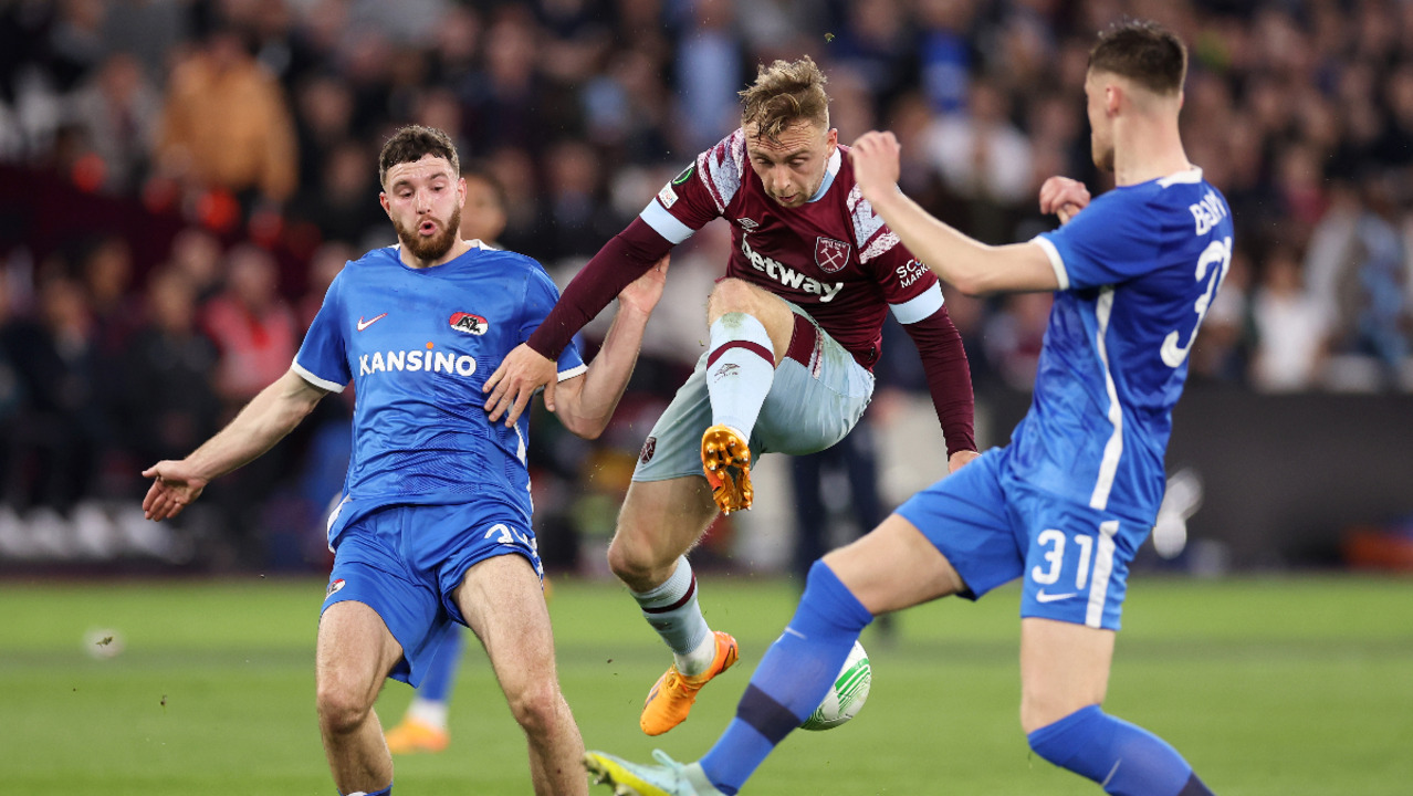 Tỷ lệ kèo trận AZ Alkmaar vs West Ham, Conference League, 2h ngày 19/5