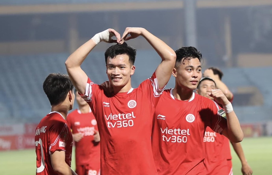Hoàng Đức 2 lần "xé lưới" Đặng Văn Lâm, Viettel tìm lại niềm vui chiến thắng