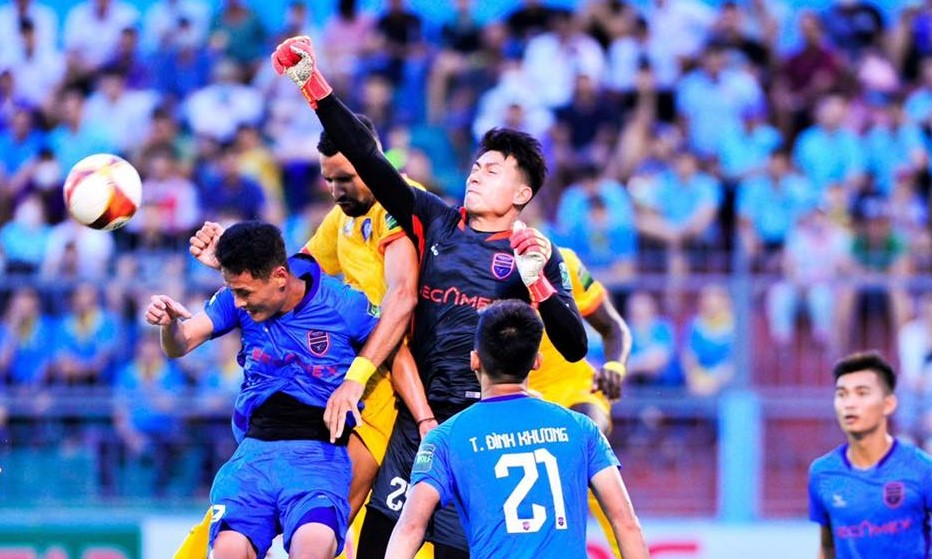 “Dám” cất Tiến Linh dự bị, HLV Lê Huỳnh Đức chưa thể giúp Bình Dương đổi vận ở V.League 2023 “Dám” cất Tiến Linh dự bị, HLV Lê Huỳnh Đức chưa thể giúp Bình Dương đổi vận ở V.League 2023