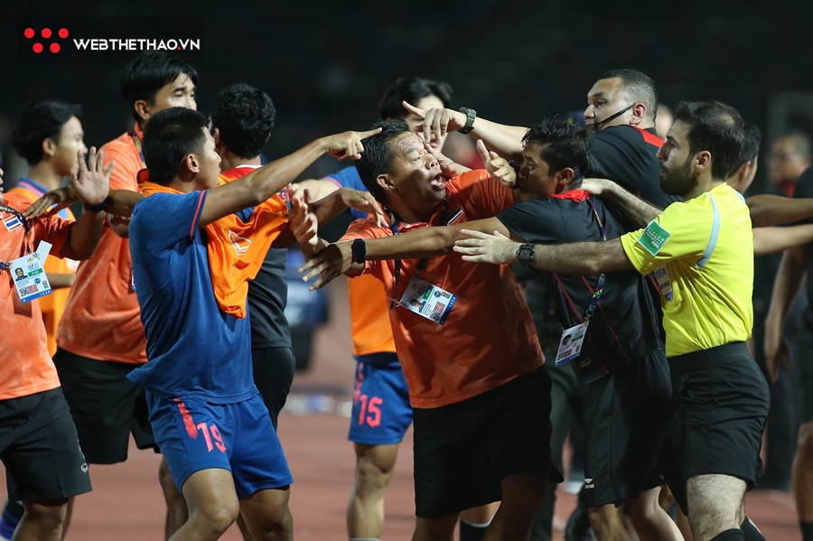 Cầu thủ U22 Indonesia thoát tội sau vụ ẩu đả kinh hoàng với U22 Thái Lan