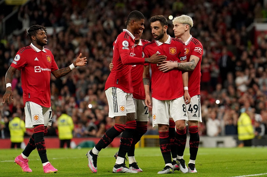 MU chính thức giành vé dự Champions League, chuẩn bị cân bằng kỷ lục