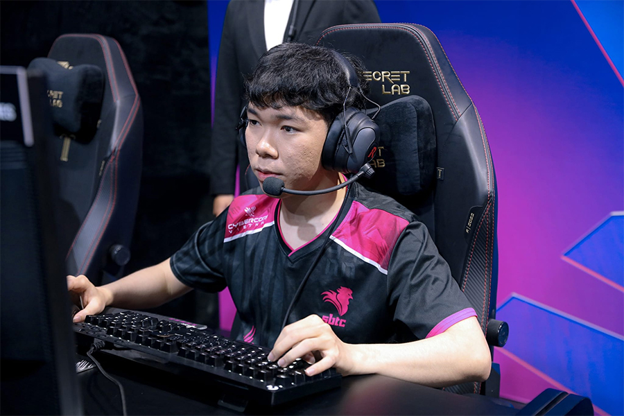 LMHT: Slayder chơi đẹp d&ugrave; bị SBTC Esports xử phũ