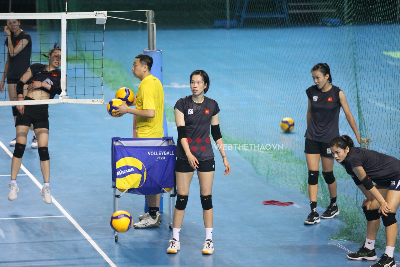 Đội tuyển bóng chuyền nữ Việt Nam tích cực tập luyện cho mục tiêu Vàng AVC Challenge Cup 2023