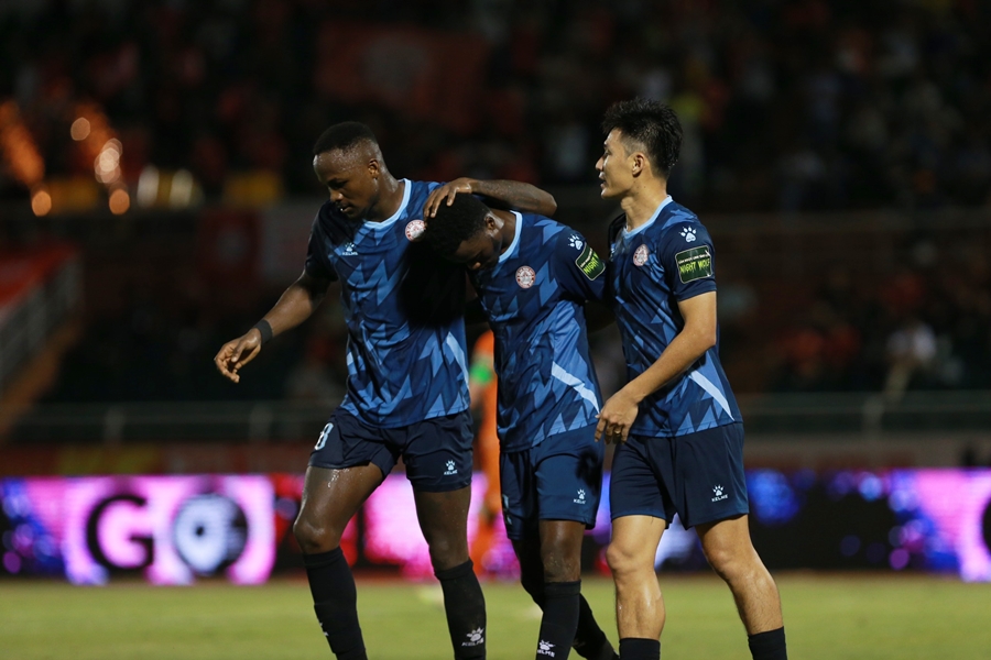 Thua đậm TPHCM, CLB Đà Nẵng ngụp lặn đáy bảng xếp hạng V.League 2023