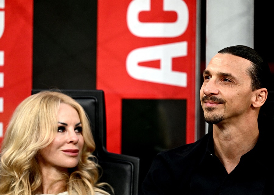 Ibrahimovic chia tay bóng đá: “Tôi sẽ là CĐV Milan suốt đời” Ibrahimovic chia tay bóng đá: “Tôi sẽ là CĐV Milan suốt đời”