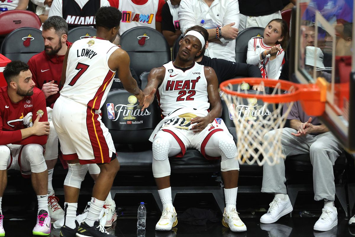Jimmy Butler và HLV Spoelstra tin rằng Miami Heat sẽ làm nên điều hiếm thấy ở NBA Finals