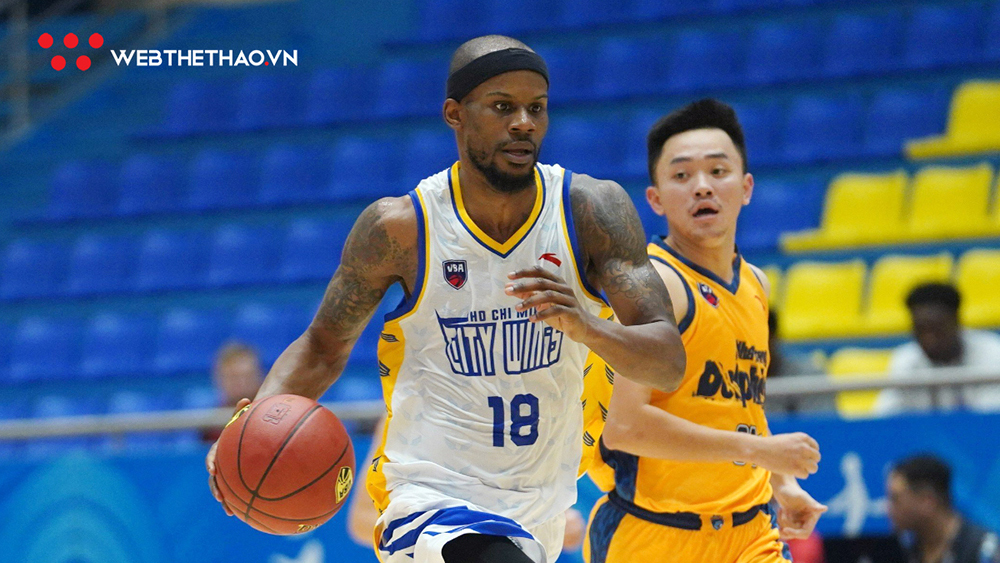 Jeremy Smith rực sáng ngày trở lại Việt Nam, City Wings thắng nghẹt thở Nha Trang Dolphins Jeremy Smith rực sáng ngày trở lại Việt Nam, City Wings thắng nghẹt thở Nha Trang Dolphins