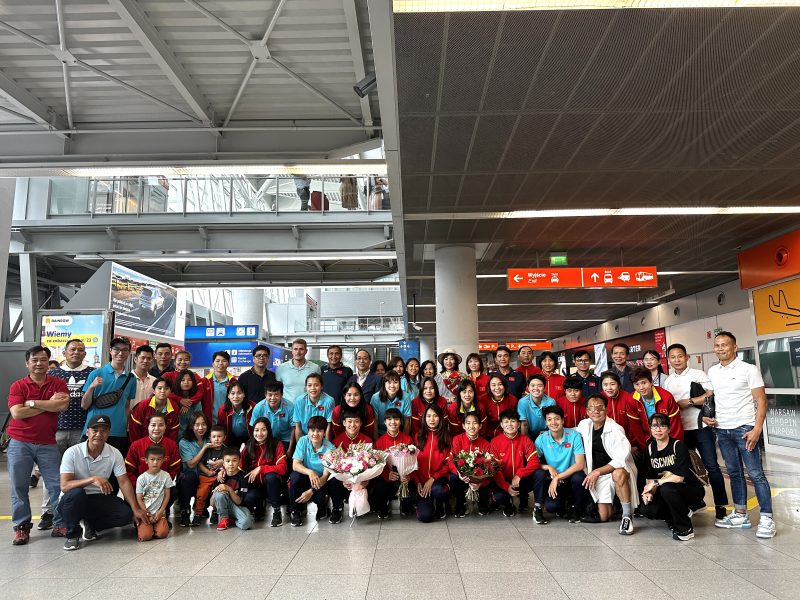 Tuyển nữ Việt Nam đến Ba Lan, "xả hơi" trước trận giao hữu thứ 3 ở châu Âu