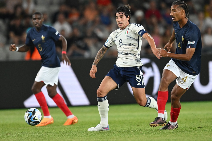 U21 châu Âu: Italia nổi giận sau sai lầm nghiêm trọng của trọng tài U21 châu Âu: Italia nổi giận sau sai lầm nghiêm trọng của trọng tài