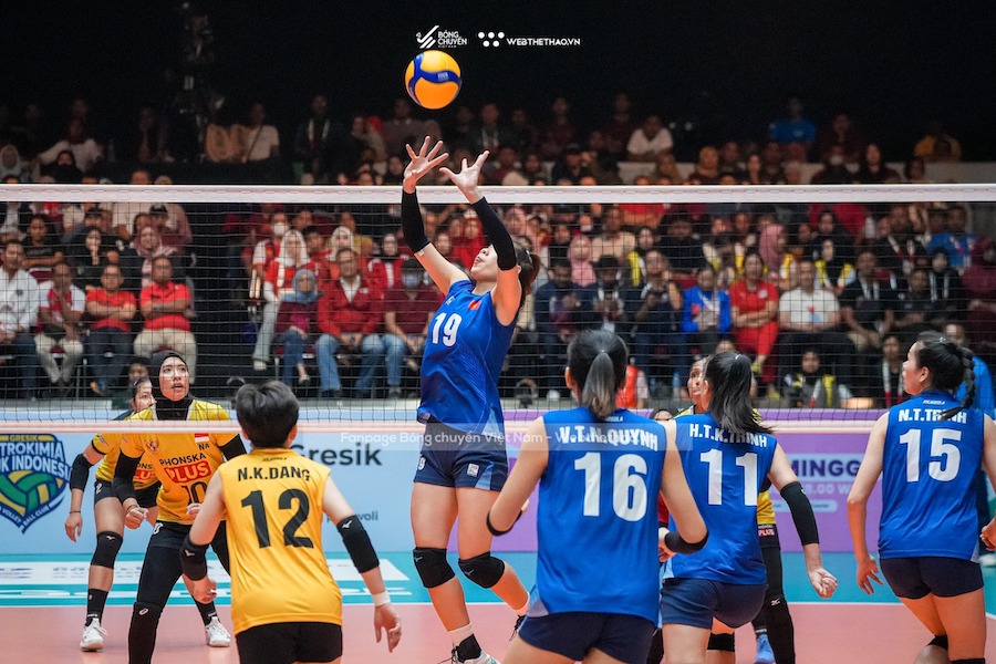 Đội tuyển bóng chuyền nữ Việt Nam bổ sung chuyền hai Hóa chất Đức Giang trước khi đến Pháp