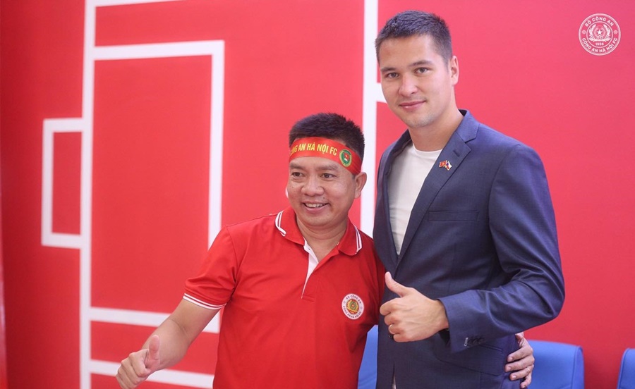 Filip Nguyễn tuyên bố hùng hồn ngày ra mắt CLB CAHN Filip Nguyễn tuyên bố hùng hồn ngày ra mắt CLB CAHN