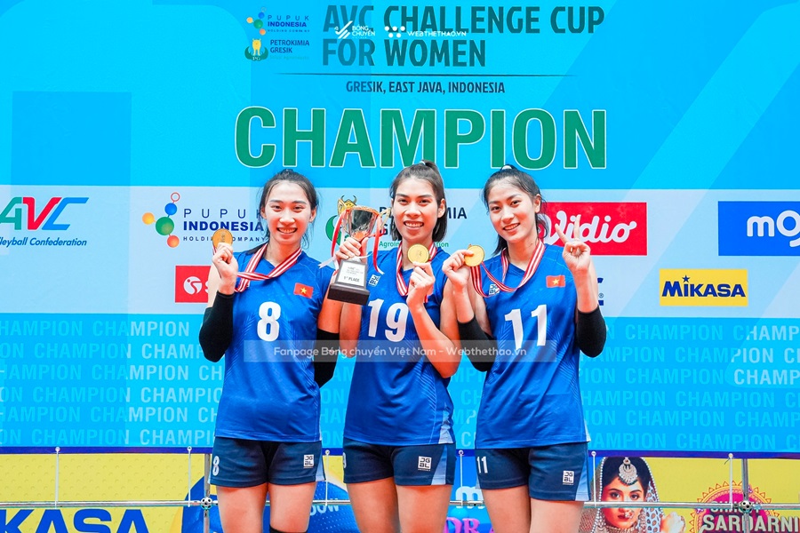 Chuyện ba “ngọc nữ” Quảng Bình đưa bóng chuyền Việt Nam hai lần vô địch châu Á chỉ trong 2 tháng