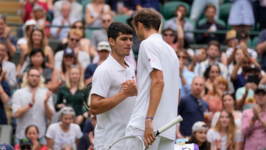 Lịch thi đấu Wimbledon 2023 mới nhất ngày 8/7: Alcaraz và Medvedev bước tiếp vào vòng 4? Lịch thi đấu Wimbledon 2023 mới nhất ngày 8/7: Alcaraz và Medvedev bước tiếp vào vòng 4?