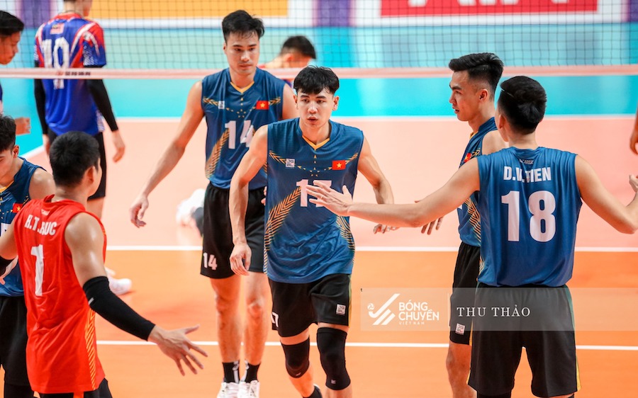 Đội tuyển bóng chuyền nam Việt Nam thi đấu muộn hơn 7 tiếng tại AVC Challenge Cup