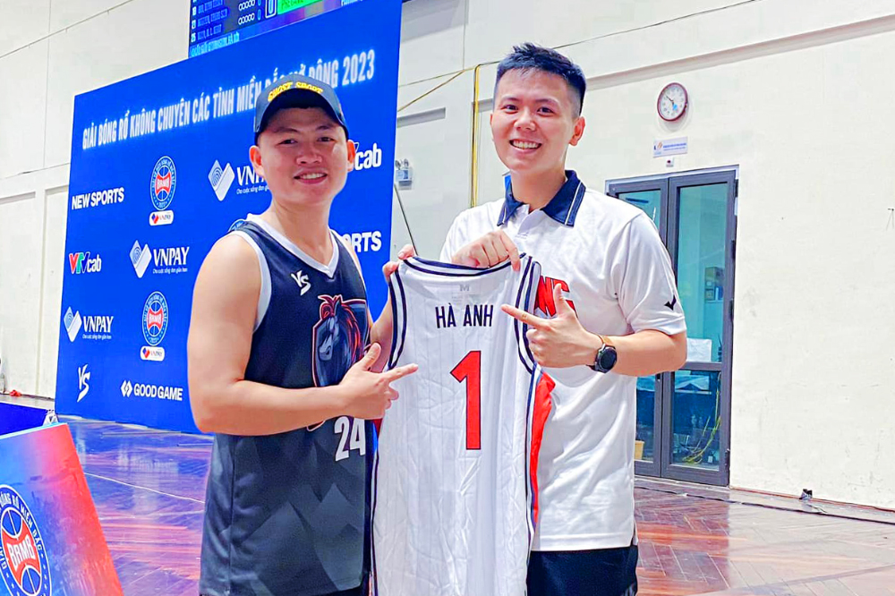 Giải Bóng rổ Miền Bắc Mở Rộng 2023: Lào Cai, Hải Phòng vào tứ kết và chiếc áo đặc biệt tưởng nhớ chị "Hành"