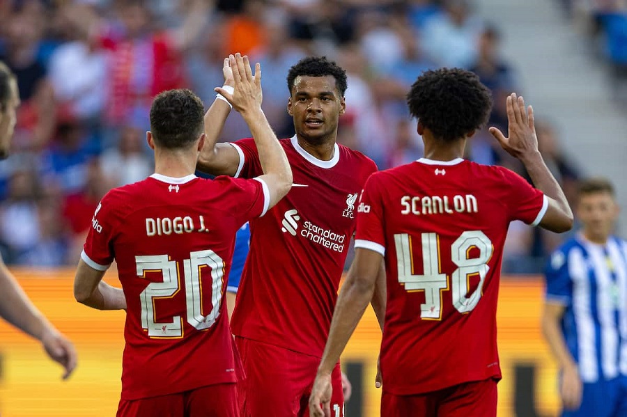 Kết quả Liverpool vs Karlsruher: Jota ghi 2 bàn liên tiếp ở phút bù giờ