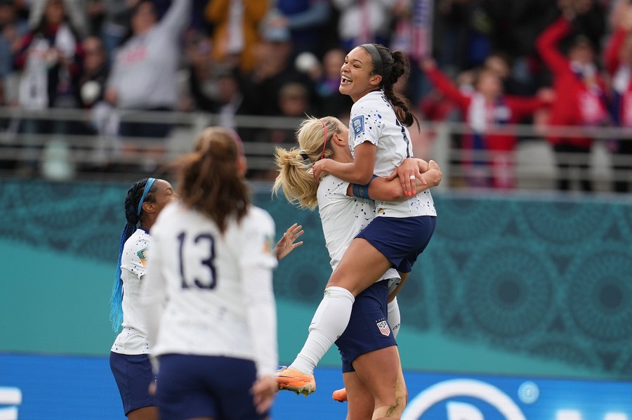 Alex Morgan tạo nên cột mốc ngoạn mục trong trận gặp Việt Nam Alex Morgan tạo nên cột mốc ngoạn mục trong trận gặp Việt Nam