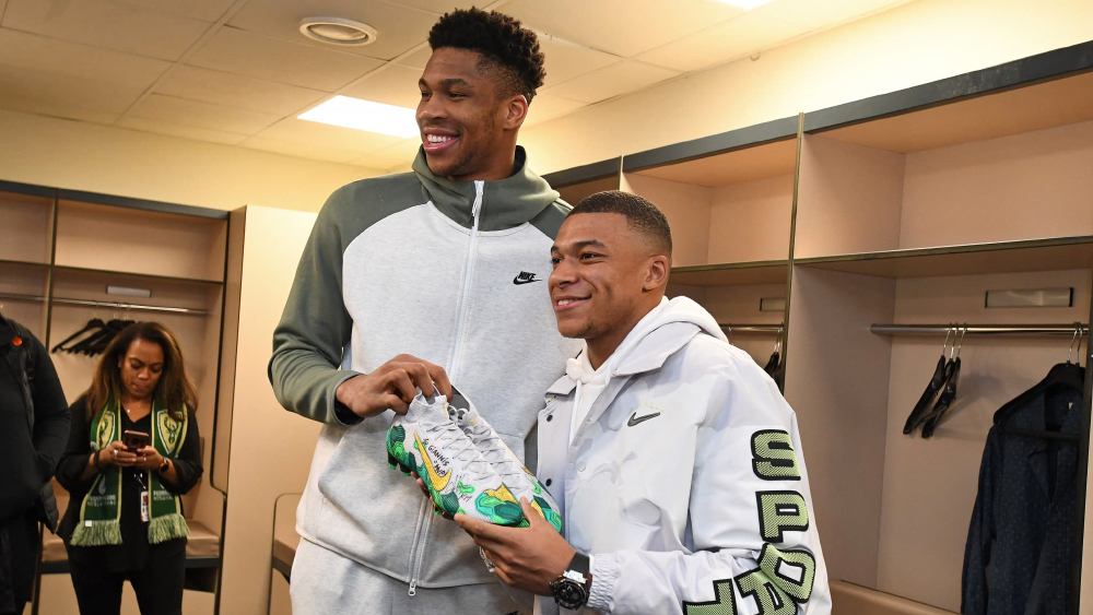 Giannis Antetokounmpo đùa cợt về lời đề nghị trị giá 1 tỷ đô la dành cho Kylian Mbappé