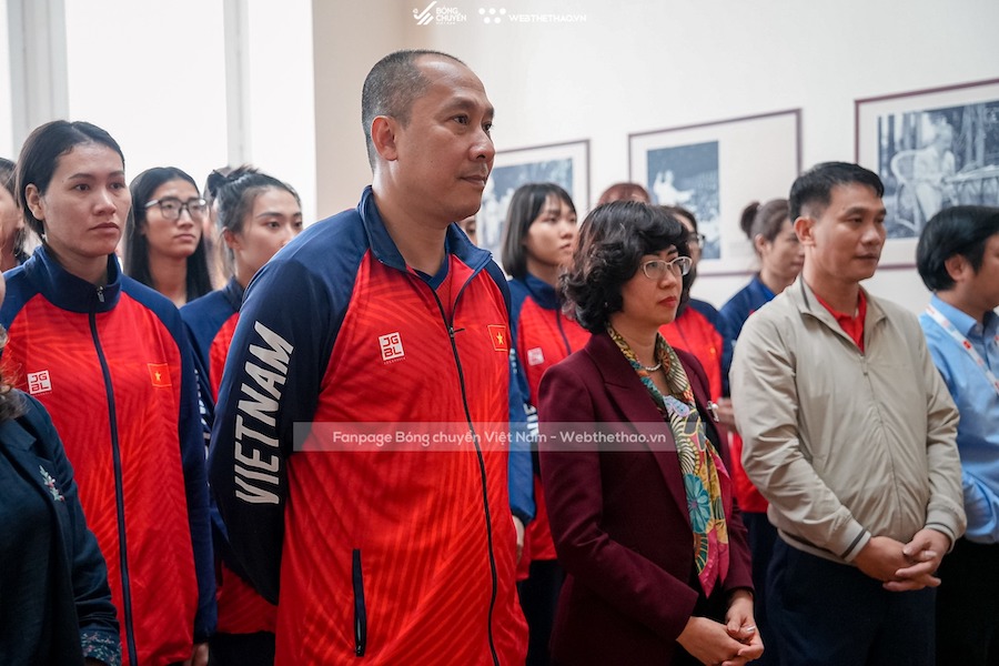 Nhiều khó khăn đội tuyển bóng chuyền nữ Việt Nam phải đương đầu ngay khi đặt chân đến Pháp