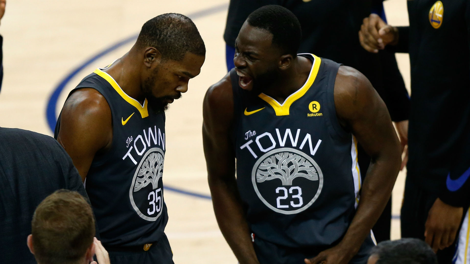 Kevin Durant ám chỉ rời Golden State Warriors vì bị Draymond Green mắng té tát?