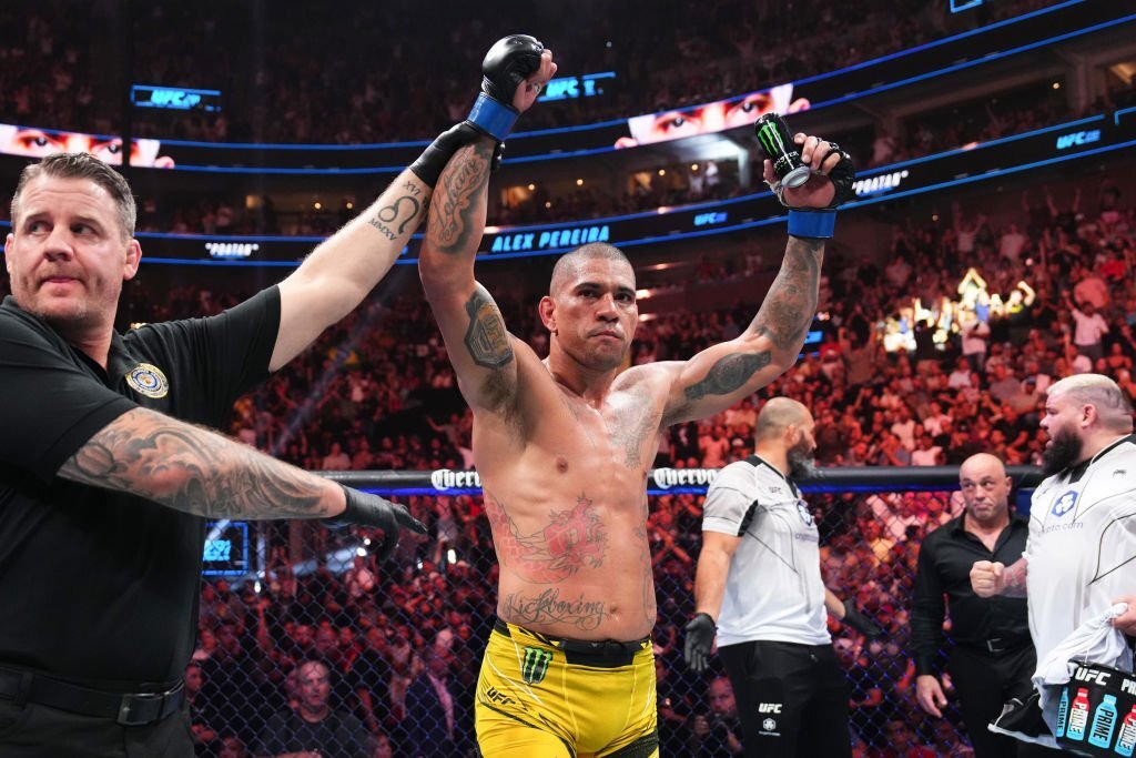 Alex Pereira vẫn muốn hoàn tất "trilogy" với Israel Adesanya ở hạng trung