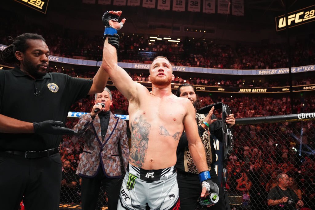 Michael Chandler dự đoán Justin Gaethje vô địch hạng nhẹ UFC đầu 2024