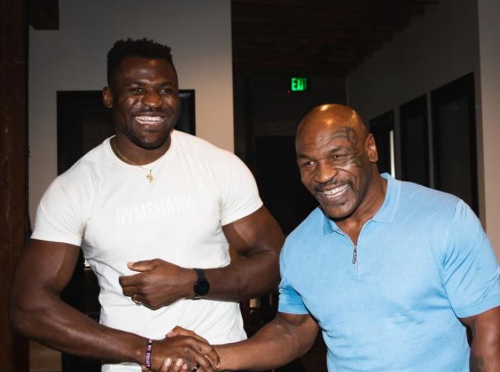 Mike Tyson nhận lời huấn luyện Francis Ngannou đối phó với Tyson Fury