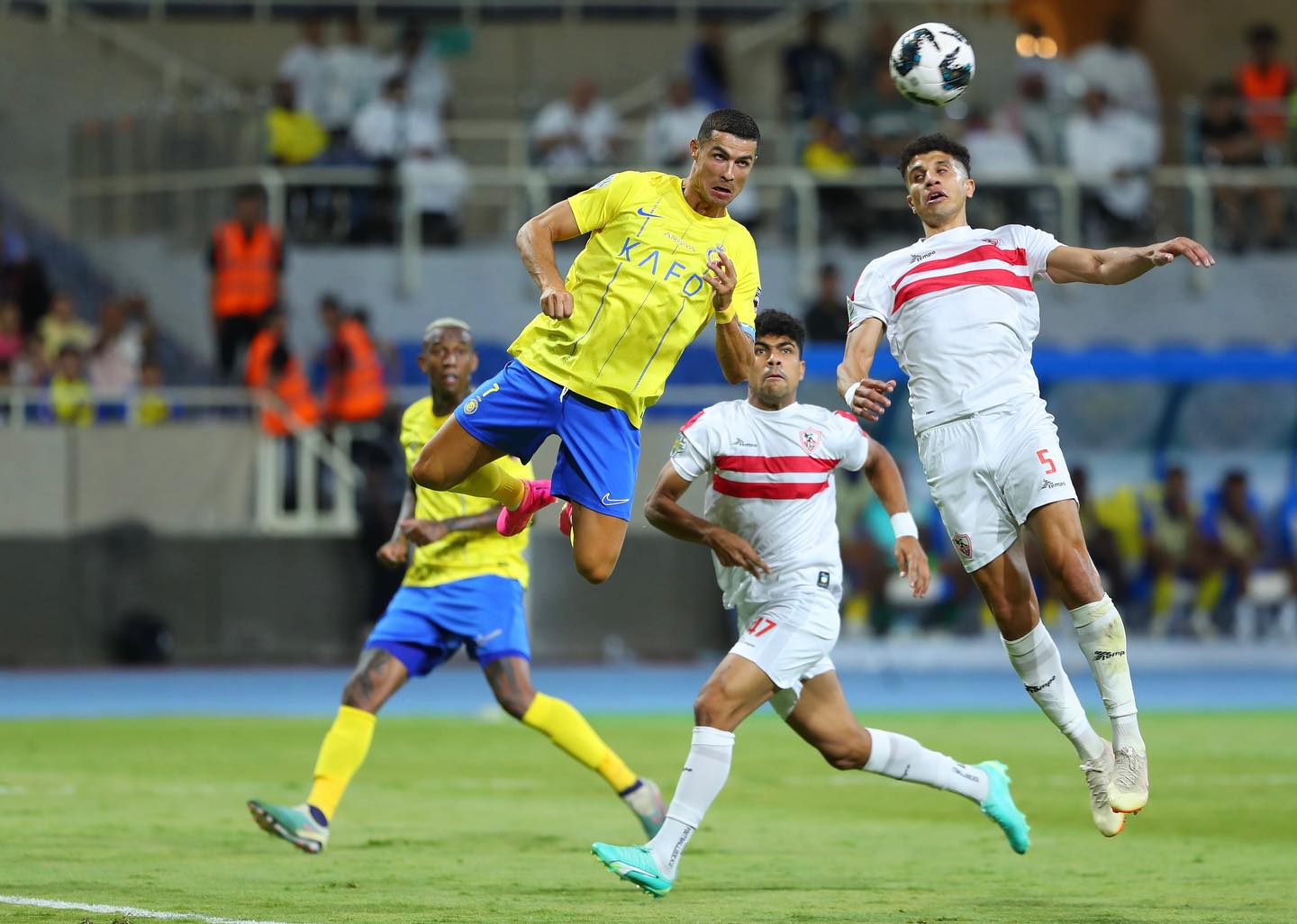 Ronaldo ghi bàn trận thứ 2 liên tiếp cho Al Nassr với kỷ lục đáng nể Ronaldo ghi bàn trận thứ 2 liên tiếp cho Al Nassr với kỷ lục đáng nể