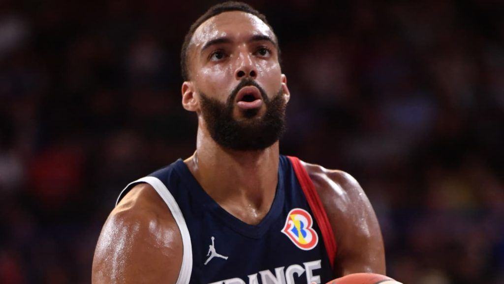 Rudy Gobert chia sẻ chuyện "mất zin" giữa sân bóng rổ
