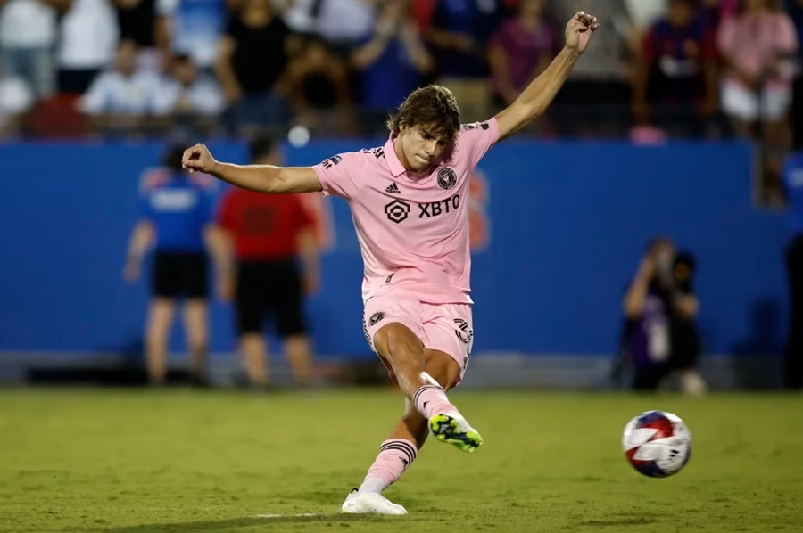 Câu chuyện về Cremaschi, tài năng 18 tuổi chơi cùng Messi ở Inter Miami Câu chuyện về Cremaschi, tài năng 18 tuổi chơi cùng Messi ở Inter Miami