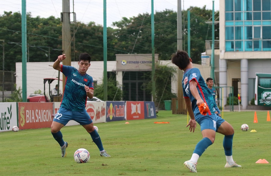 U23 Việt Nam đón cùng lúc 5 cầu thủ, gấp rút chuẩn bị bảo vệ ngôi vô địch U23 Đông Nam Á