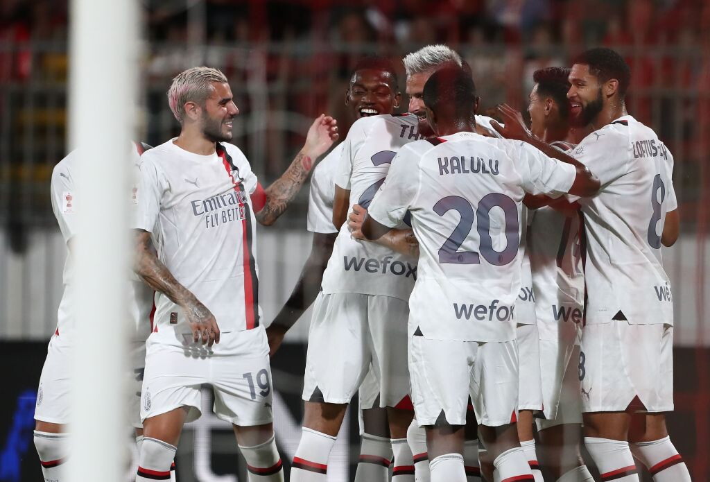 AC Milan đoạt Cúp Silvio Berlusconi sau 6 loạt đá luân lưu 11m